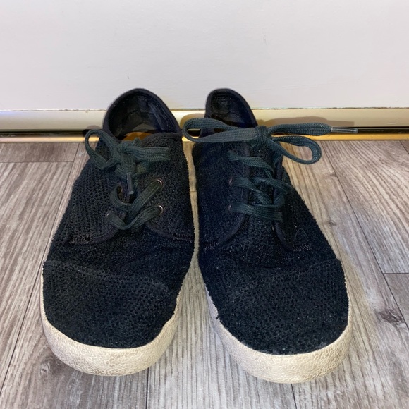Black toms shoes π - Picture 3 of 5